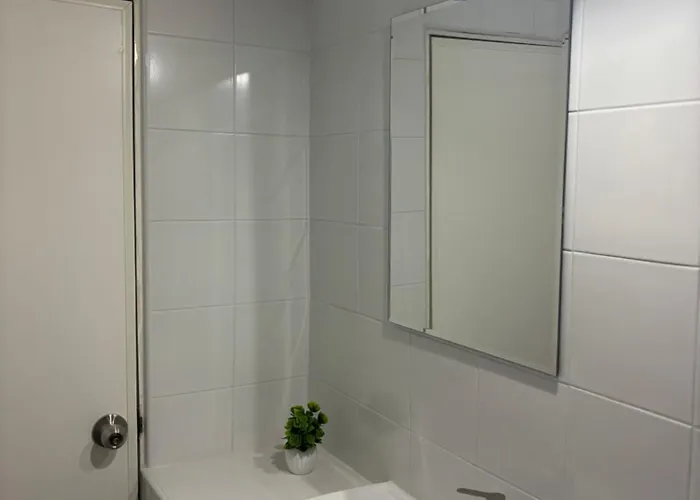 Apartment Ally 14 06 *